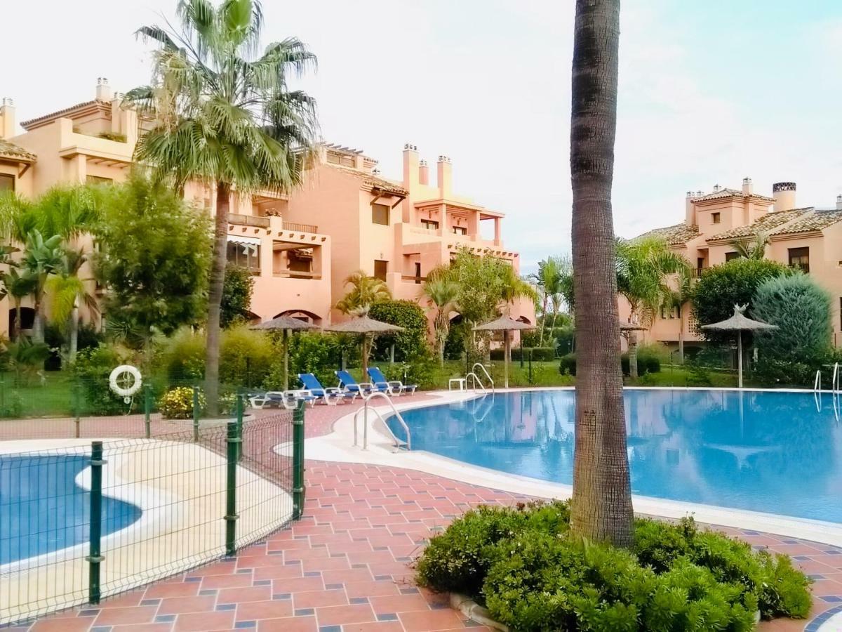 Hacienda Del Sol Beachside And Golf Apt Marbella Puerto Banus Apartment เอสเตโปนา ภายนอก รูปภาพ